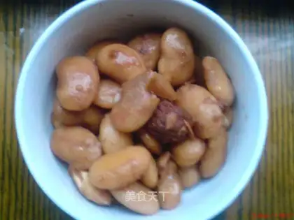 Plum and kidney beans