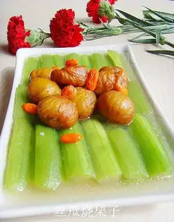 Roasted chestnuts with loofah