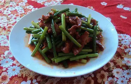 stir-fried garlic sprouts with XO sauce