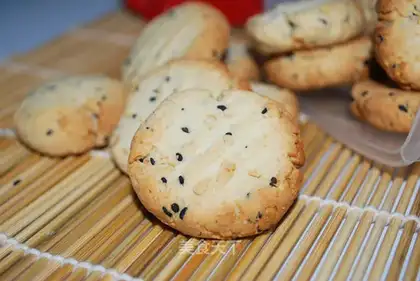 Peanut black sesame biscuits