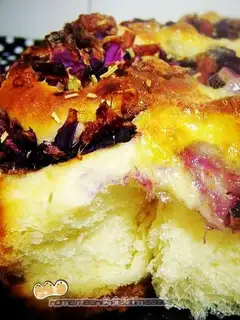 cabbage baked cheese bread