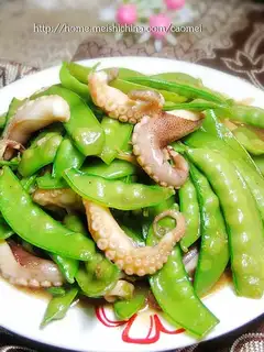 stir-fried octopus with peas