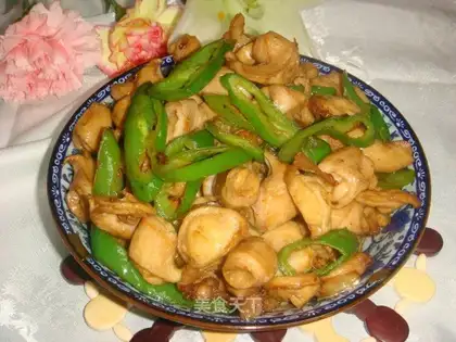 Spicy fried raw sausage