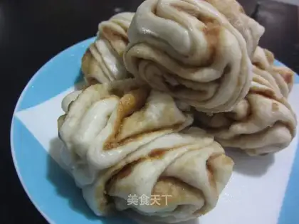 Peanut butter rolls