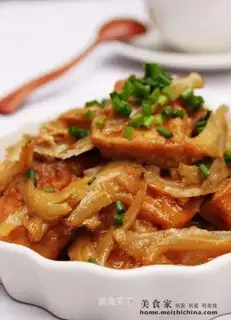 Braised tofu with dried plum fish