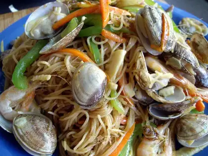 Dried seafood rice noodles
