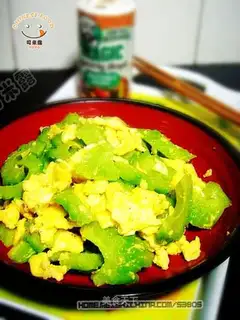 Scrambled eggs with bitter gourd