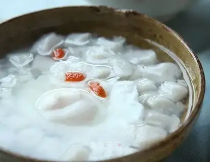 Wine-brewed round and soft egg