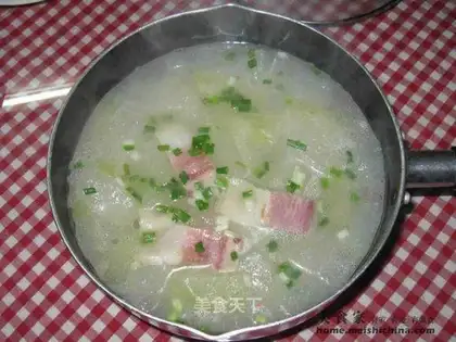 Bacon pork and white gourd soup