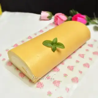 Mango cream roll