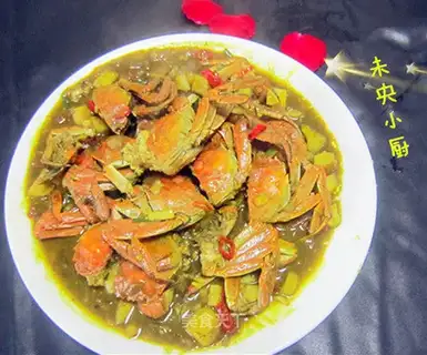 Gold curry crab