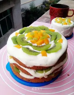 Chocolate fruit, naked cake