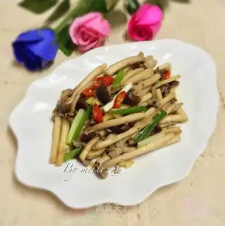 Fried tea mushrooms