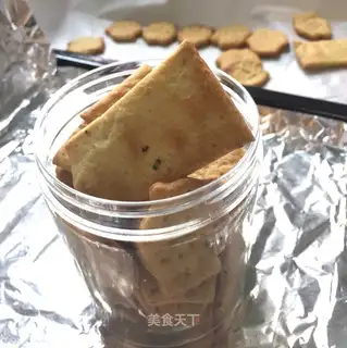 Onion combs with cookies