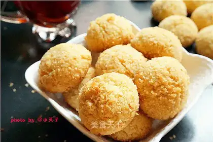 Egg yolk ball