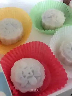Ice mooncake