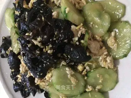 Egg cucumber fried wood