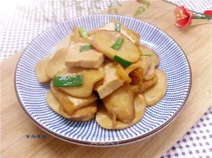 Piggy-skinned apricot mushroom