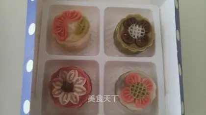 Ice mooncake