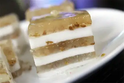 Coconut cinnamon cake