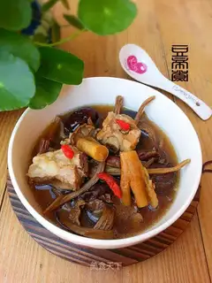 The party's tea and mushroom ribs