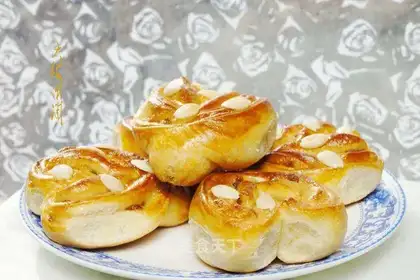 Rose almond bread