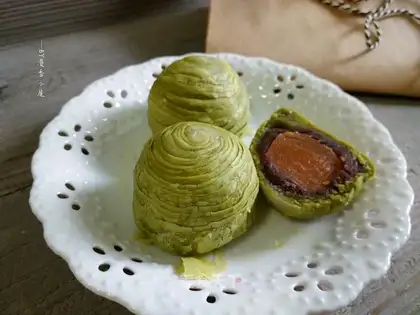 Tea bean souffle