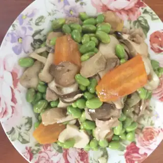 Four fungus fried meat