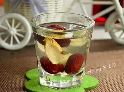 The yellow red date tea