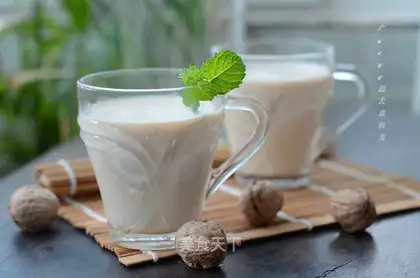 Milk walnuts
