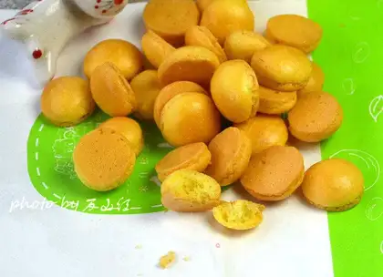 Pure yolk cookies