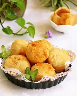 Fresh oil dumplings