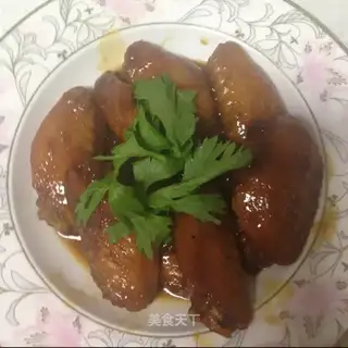 Red chicken wings
