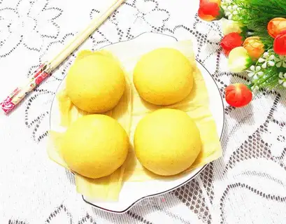 Sticky bean buns