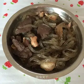 Chicken red powder