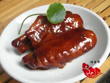 Red chicken wings
