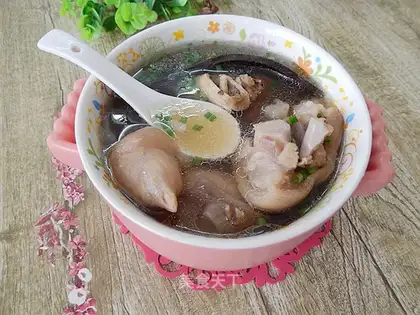 Ping Chi stewed pig hoof