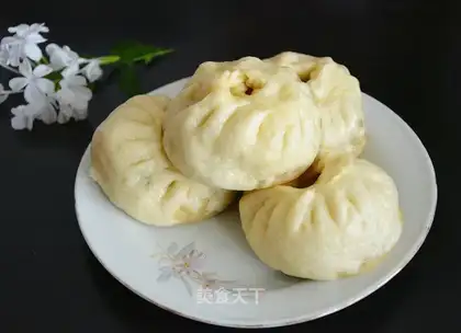 Pumpkin buns