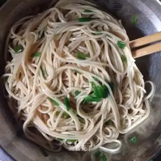 Onion noodles