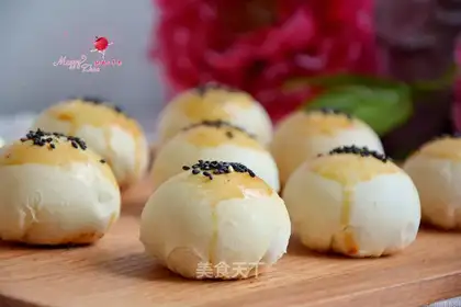 ♪ The date mackerel mooncake ♪