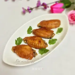 Roasted wings with black pepper