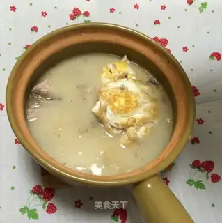 Cinnamon fish egg soup