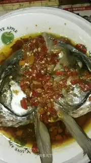 Electric rice and steamed fish heads