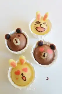 Cartoon steam cake