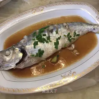 Vague white fish