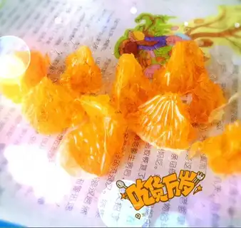The tangerine grains are moving fast
