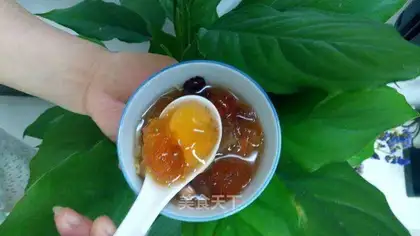 Silver peach porridge