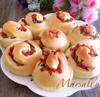 Onion ham rolls