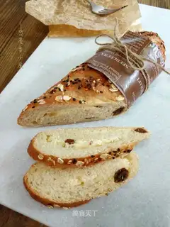 All-wheat cheese bread
