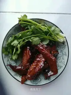 Honeyed duck wings